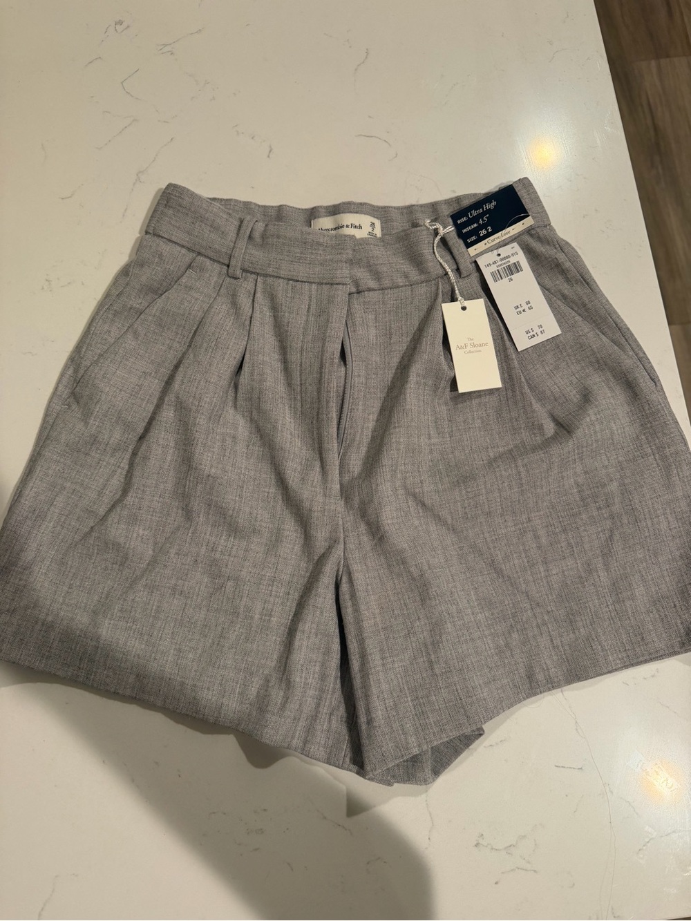 NWT Abercrombie curve love “The Sloane” tailored shorts